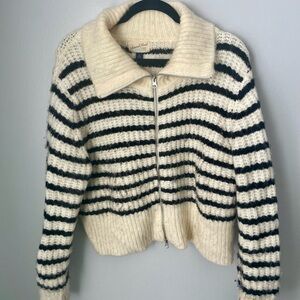 Universal Thread | Woman’s Striped Sweater